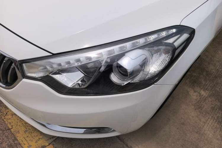 Used Kia K3 2015 1.6L Automatic GL Left Front Headlight