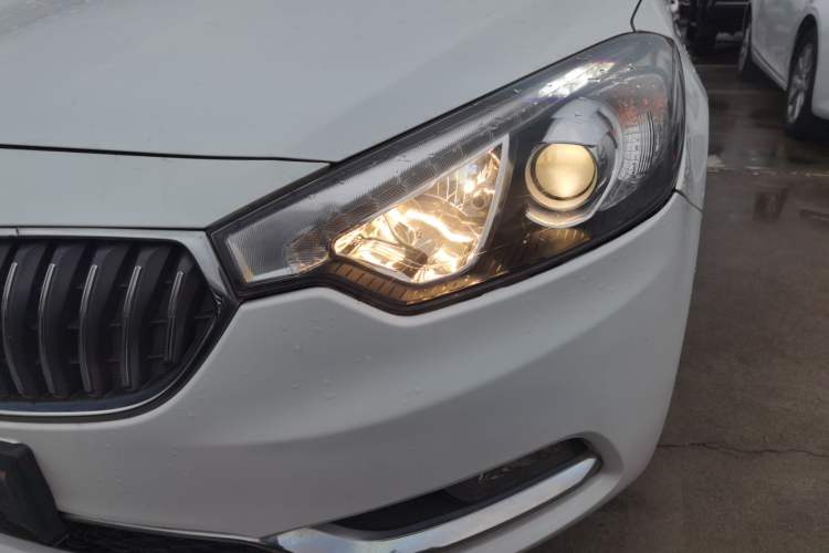 Used Kia K3 2015 1.6L Automatic GLS Left Front Headlight
