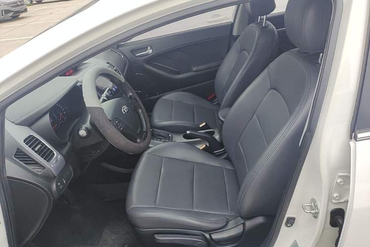 Used Kia K3 2015 1.6L Automatic GLS Left Front Seat