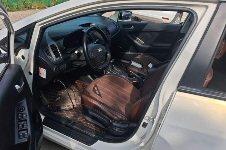 Used Kia K3 2015 1.6L Automatic GLS Left Front Seat