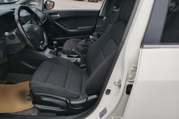 Used Kia K3 2015 1.6L Manual GLS Left Front Seat