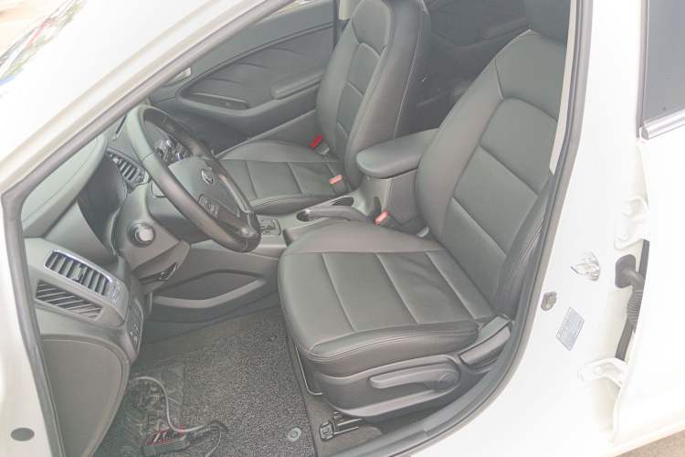 Used Kia K3 2015 1.6L Automatic GLS Left Front Seat