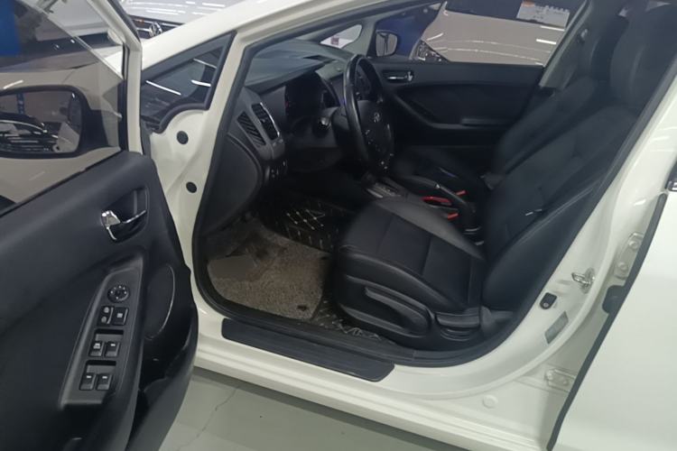 Used Kia K3 2015 1.6L Automatic DLX Left Front Seat