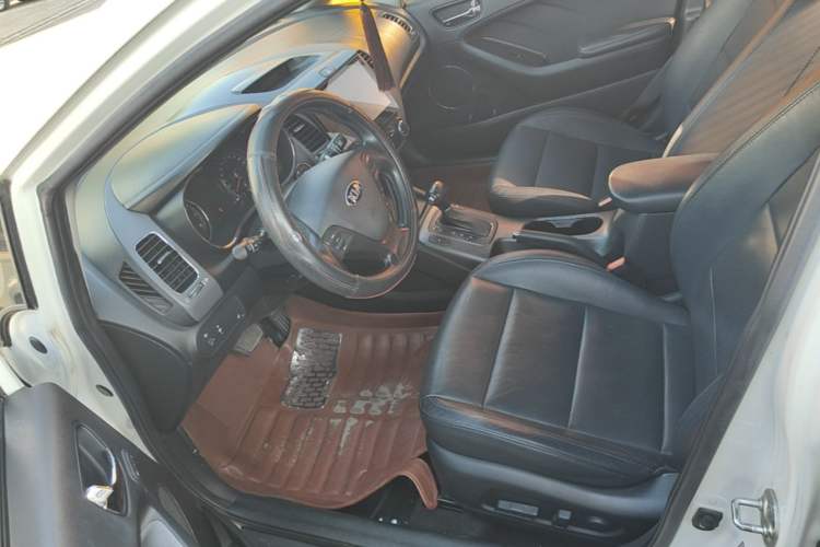 Used Kia K3 2015 1.6L Automatic GLS Left Front Seat