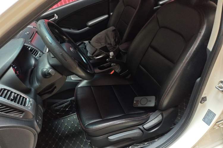 Used Kia K3 2015 1.6L Manual GLS Left Front Seat