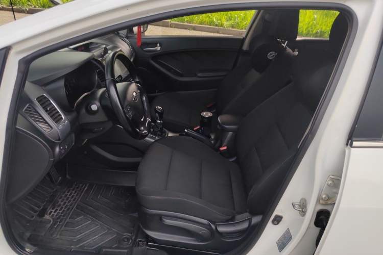 Used Kia K3 2015 1.6L Manual GLS Left Front Seat