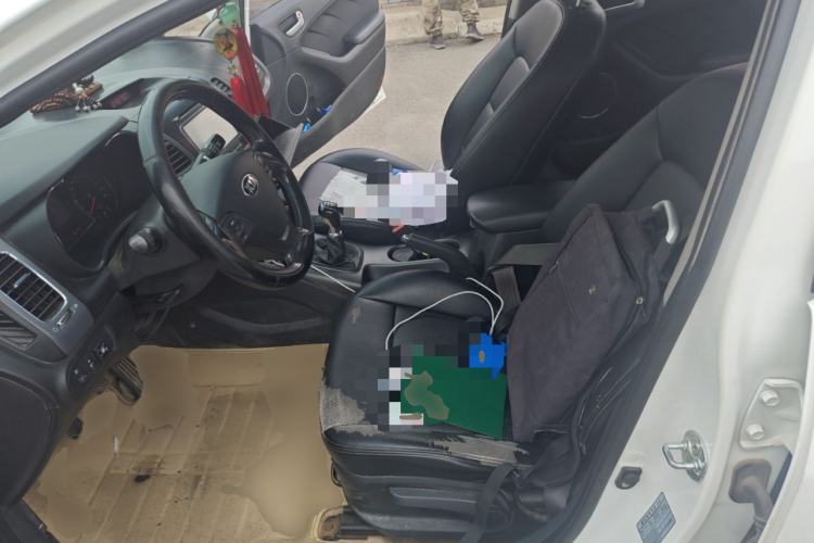 Used Kia K3 2015 1.6L Manual GLS Left Front Seat