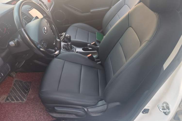 Used Kia K3 2015 1.6L Manual GLS Left Front Seat