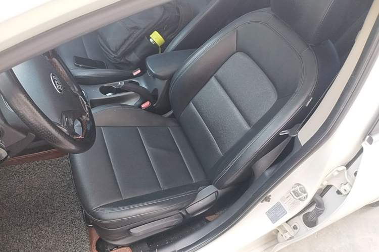 Used Kia K3 2015 1.6L Automatic DLX Left Front Seat