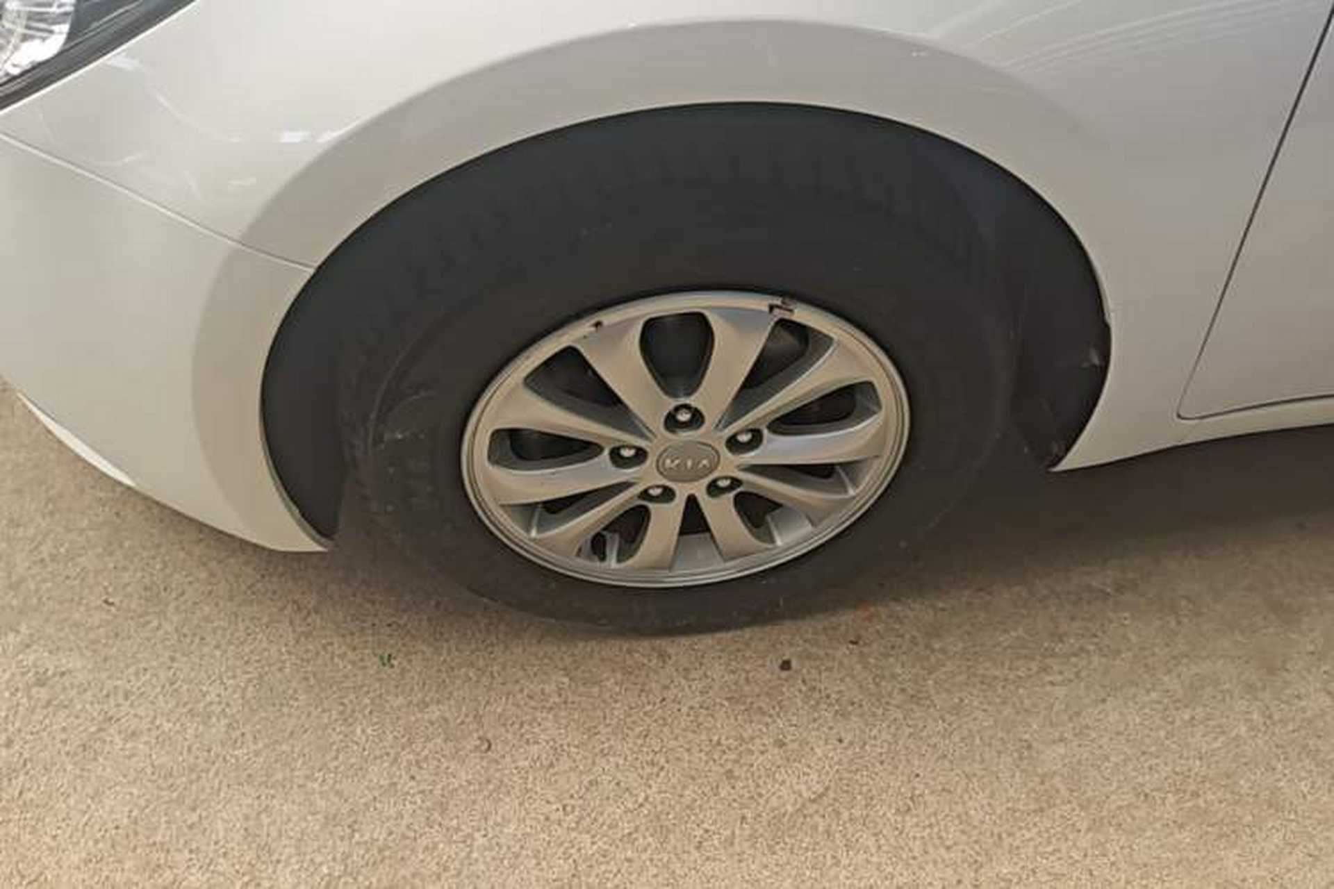 Used Kia K3 2015 1.6L Manual GL Left Front Wheel Hub