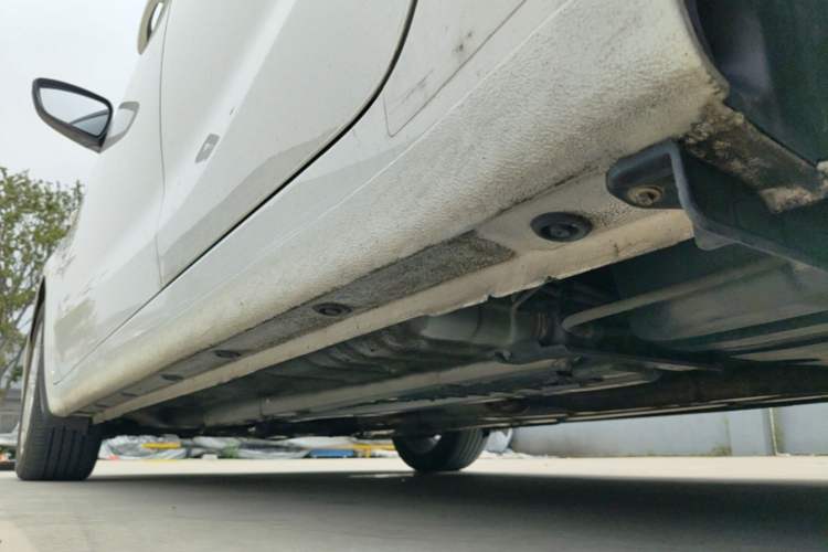 Used Kia K3 2015 1.6L Automatic GL Left Side Sill