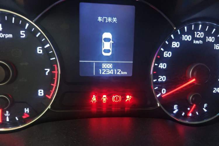 Used Kia K3 2015 1.6L Manual GLS Odometer Close Up