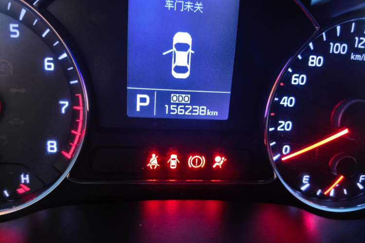 Used Kia K3 2015 1.6L Automatic GLS Odometer Close Up