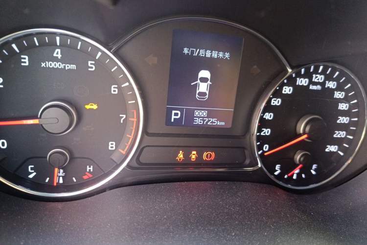 Used Kia K3 2015 1.6L Automatic GL Odometer Close Up