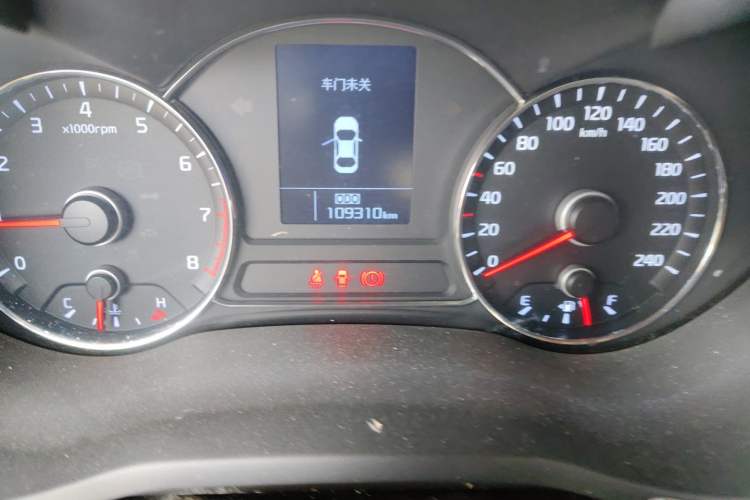 Used Kia K3 2015 1.6L Manual GL Odometer Close Up