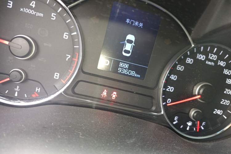 Used Kia K3 2015 1.6L Automatic GLS Odometer Close Up