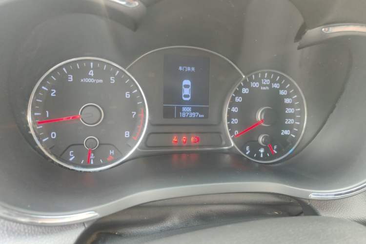 Used Kia K3 2015 1.6L Manual GL Odometer Close Up