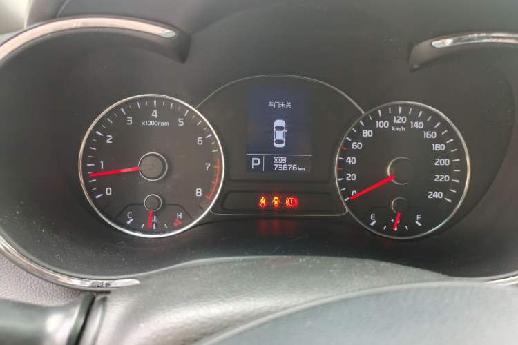 Used Kia K3 2015 1.6L Automatic GLS Odometer Close Up