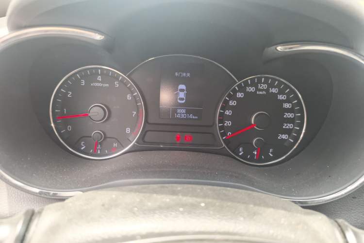 Used Kia K3 2015 1.6L Manual GLS Odometer Close Up