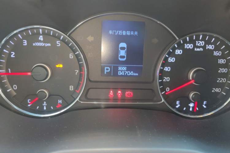 Used Kia K3 2015 1.6L Automatic GLS Odometer Close Up