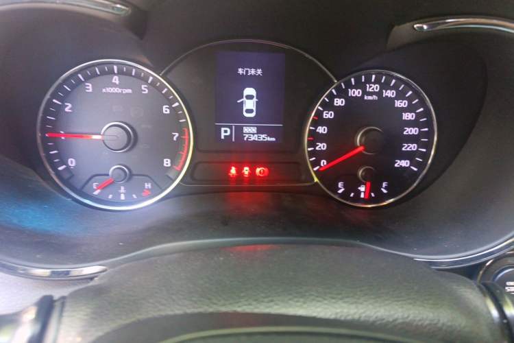 Used Kia K3 2015 1.6L Automatic GLS Odometer Close Up