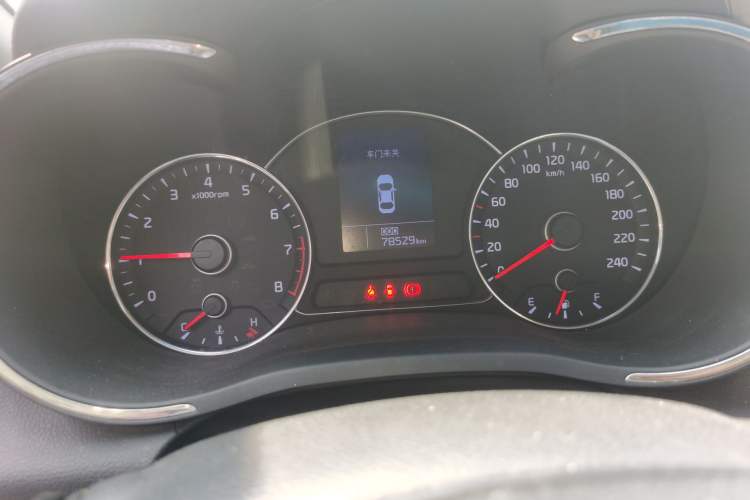 Used Kia K3 2015 1.6L Manual GLS Odometer Close Up