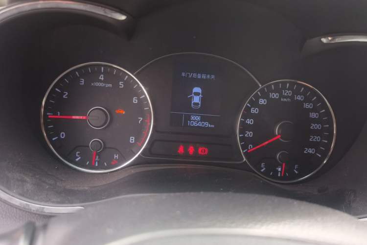 Used Kia K3 2015 1.6L Manual GL Odometer Close Up