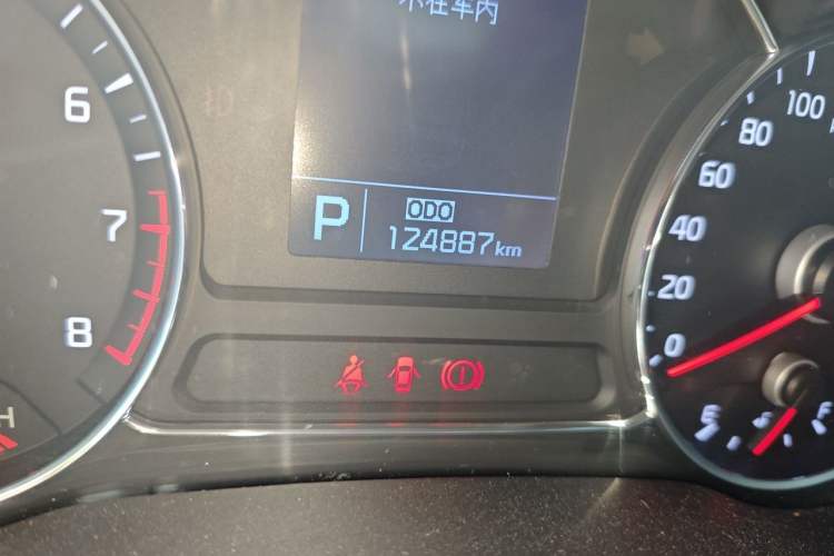 Used Kia K3 2015 1.6L Automatic DLX Odometer Close Up