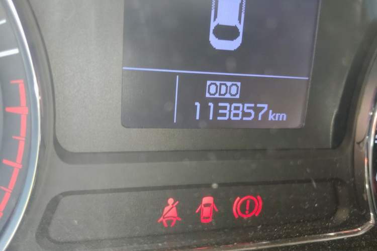 Used Kia K3 2015 1.6L Manual GL Odometer Close Up
