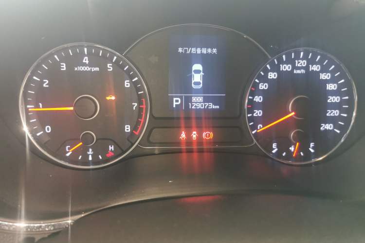 Used Kia K3 2015 1.6L Automatic GLS Odometer Close Up