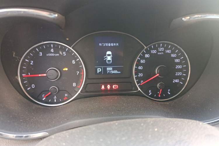 Used Kia K3 2015 1.6L Automatic GL Odometer Close Up