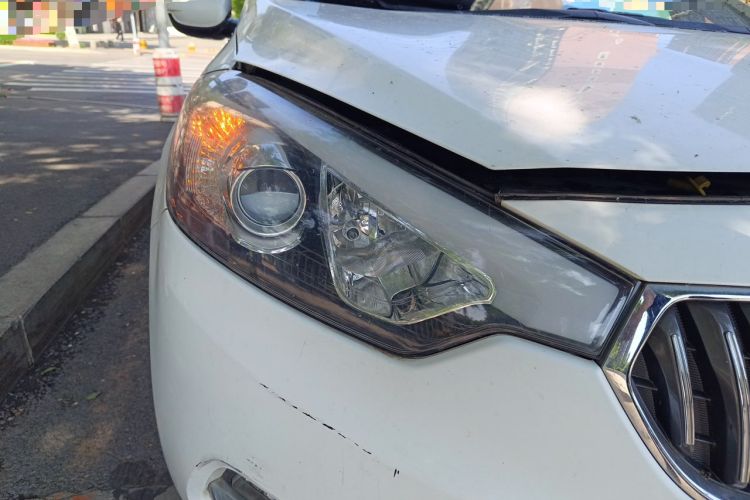 Used Kia K3 2015 1.6L Automatic GL Right Front Headlight
