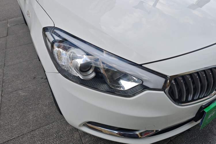 Used Kia K3 2015 1.6L Manual GL Right Front Headlight