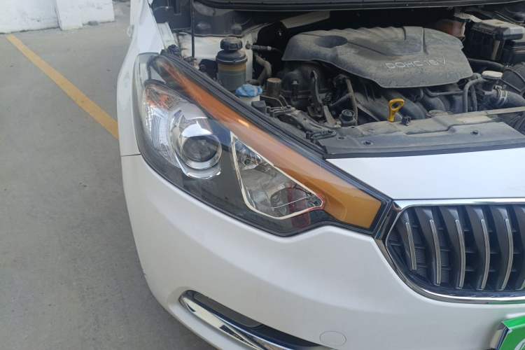 Used Kia K3 2015 1.6L Automatic GL Right Front Headlight
