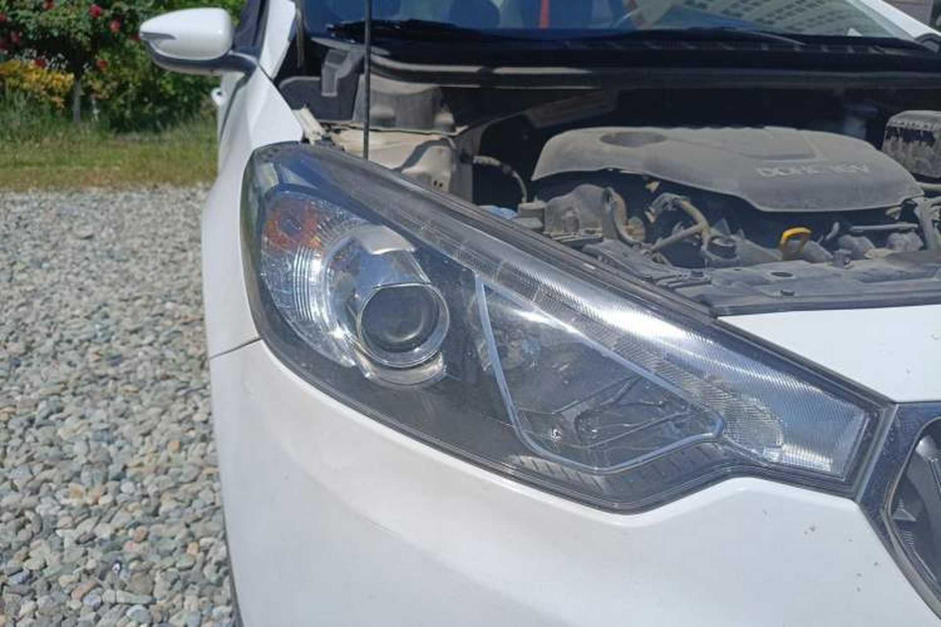 Used Kia K3 2015 1.6L Automatic GLS Right Front Headlight