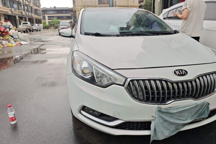 Used Kia K3 2015 1.6L Automatic GLS Right Front Headlight