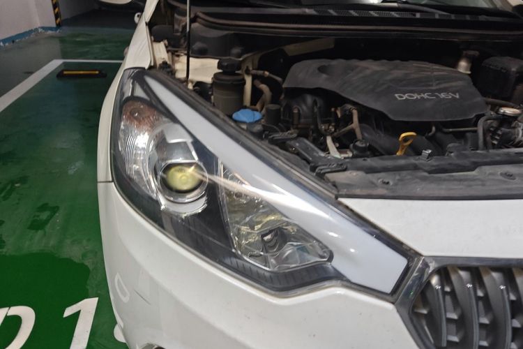 Used Kia K3 2015 1.6L Automatic GL Right Front Headlight