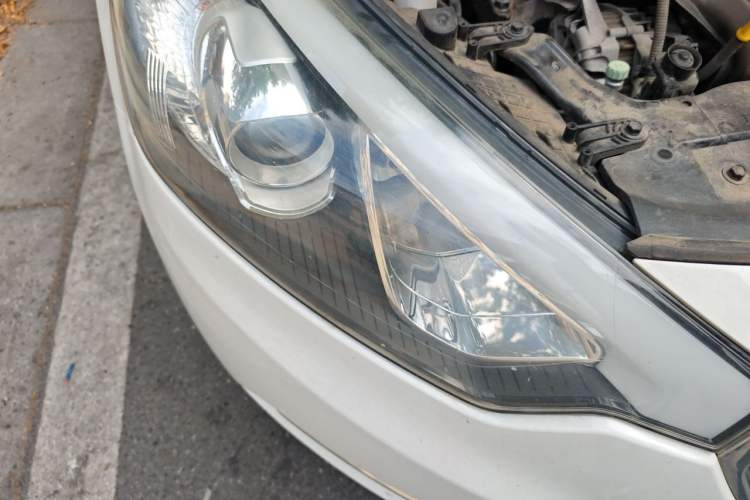 Used Kia K3 2015 1.6L Automatic GL Right Front Headlight