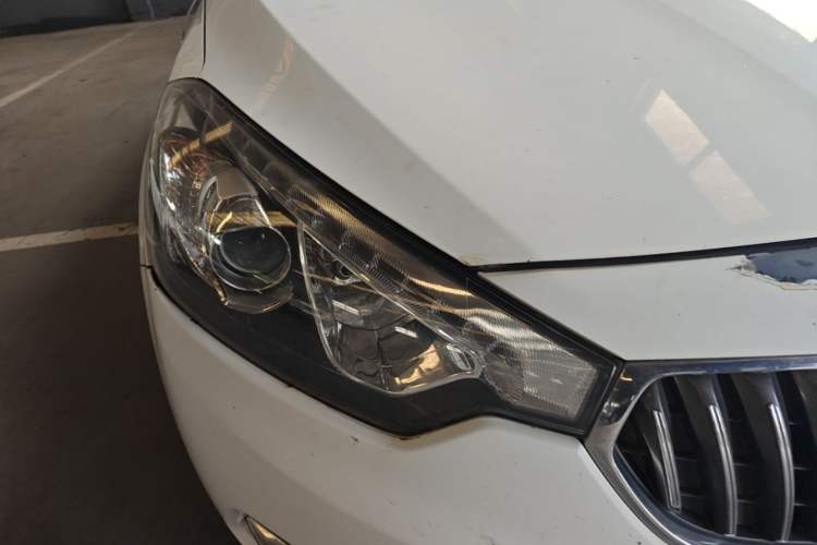 Used Kia K3 2015 1.6L Manual GLS Right Front Headlight