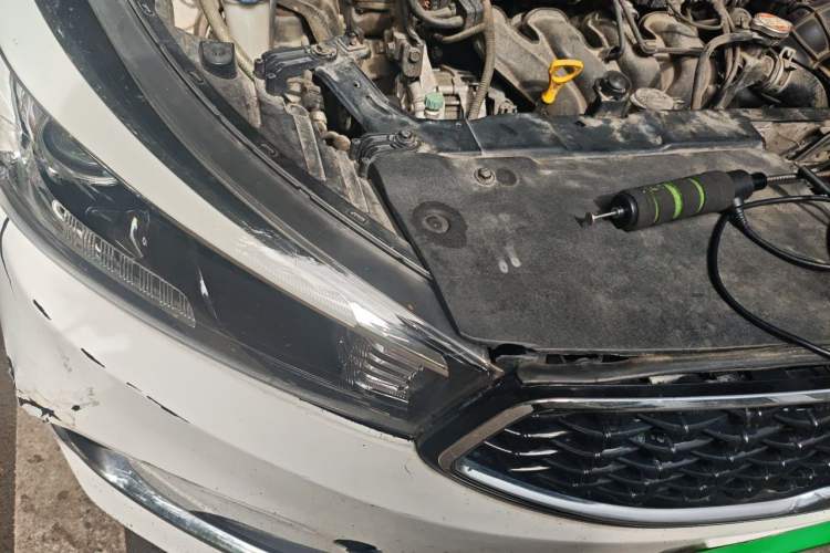 Used Kia K3 2015 1.6L Automatic GL Right Front Headlight