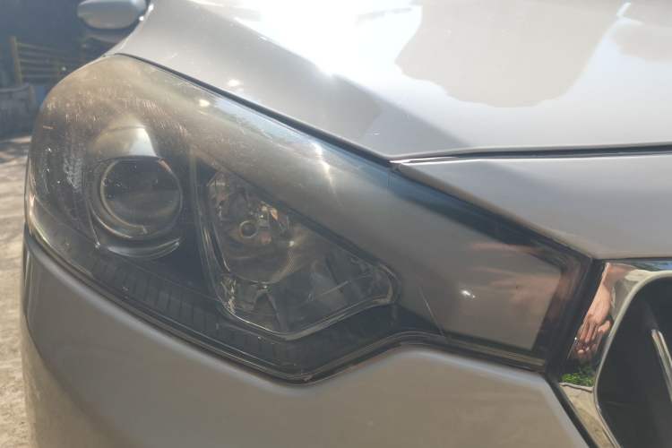 Used Kia K3 2015 1.6L Automatic GL Right Front Headlight