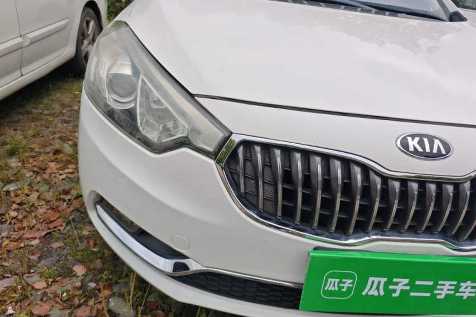 Used Kia K3 2015 1.6L Automatic GLS Right Front Headlight