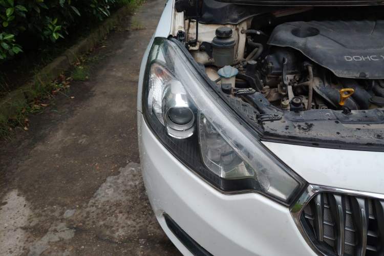Used Kia K3 2015 1.6L Manual GL Right Front Headlight