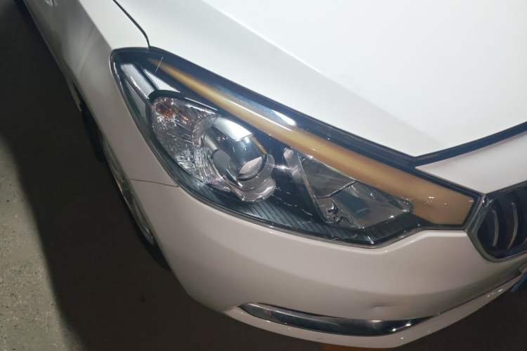 Used Kia K3 2015 1.6L Manual GL Right Front Headlight