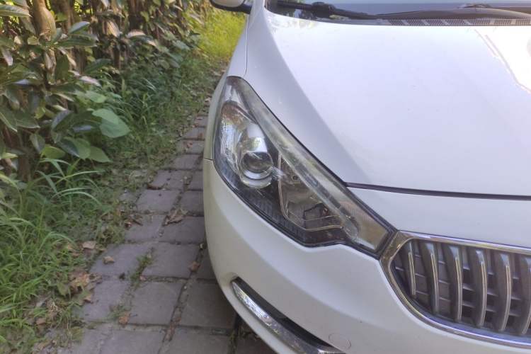 Used Kia K3 2015 1.6L Manual GLS Right Front Headlight