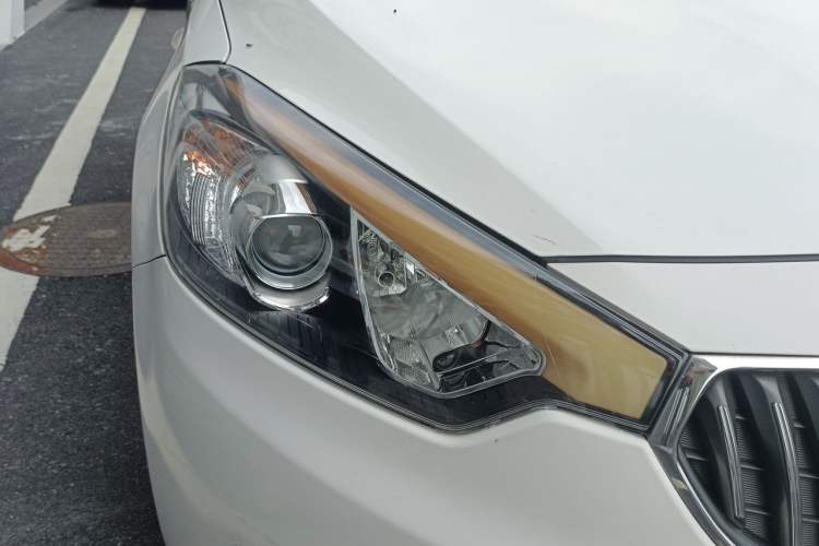 Used Kia K3 2015 1.6L Automatic GL Right Front Headlight