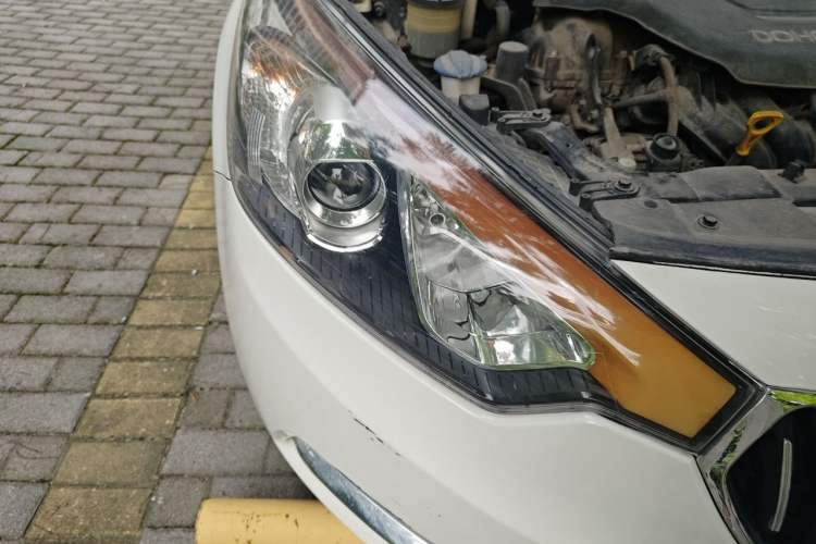Used Kia K3 2015 1.6L Automatic GL Right Front Headlight