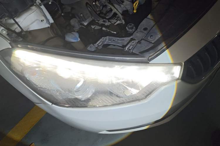 Used Kia K3 2015 1.6L Automatic GL Right Front Headlight