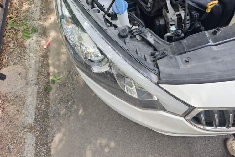 Used Kia K3 2015 1.6L Manual GL Right Front Headlight