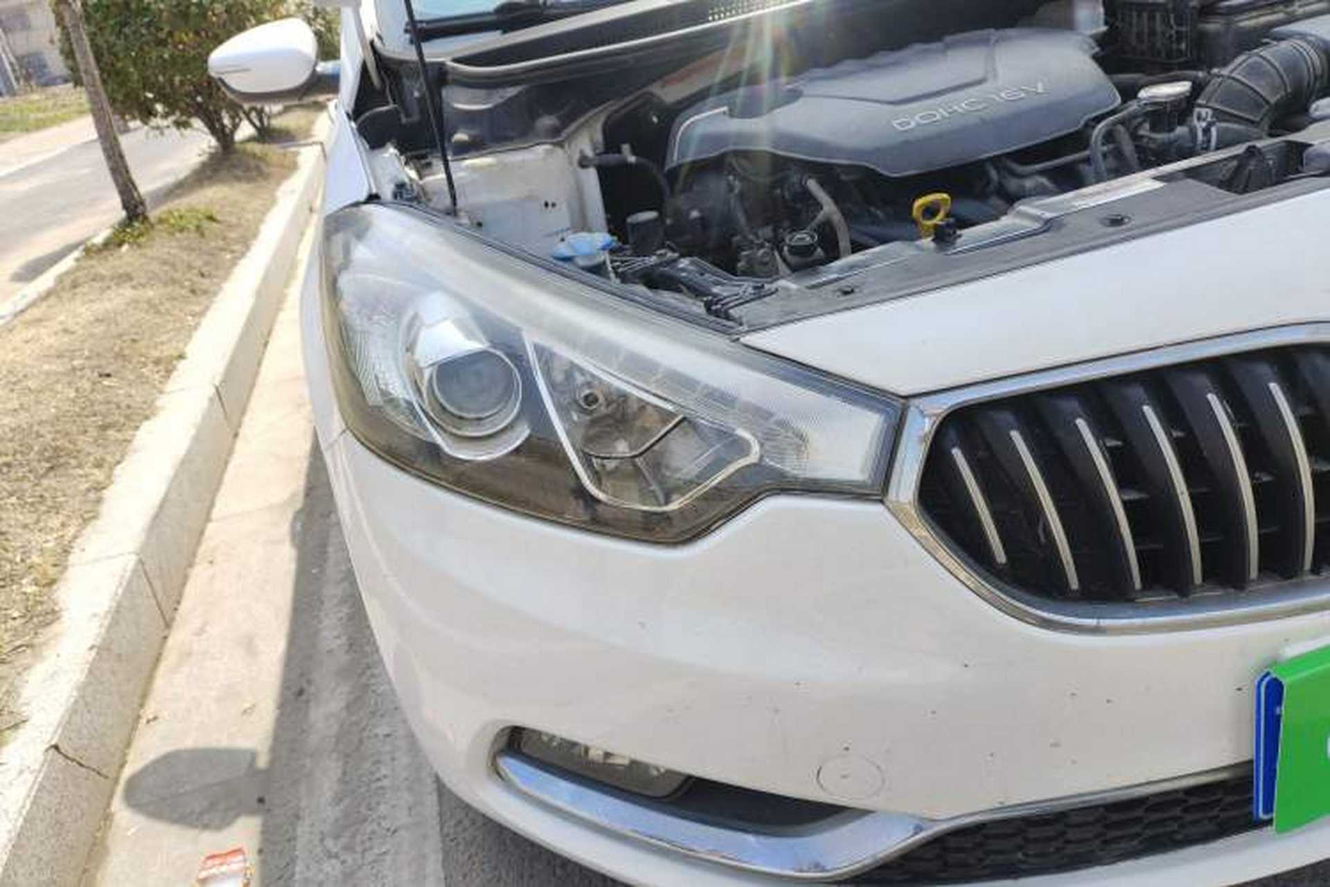 Used Kia K3 2015 1.6L Automatic GLS Right Front Headlight